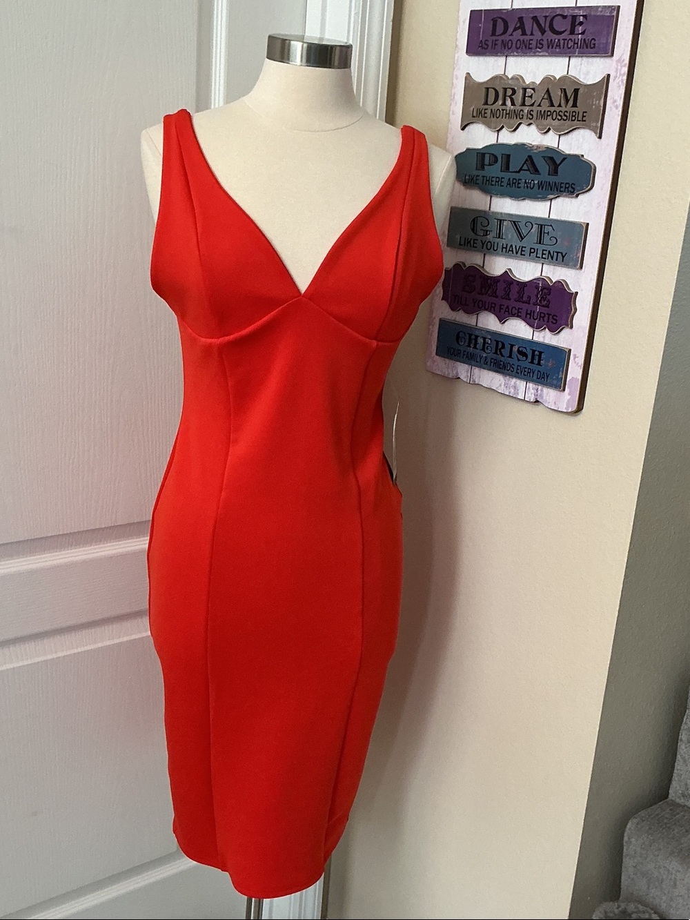 Red V-Neck Bodycon Dress - Classic Sleek Silhouette by Bebe